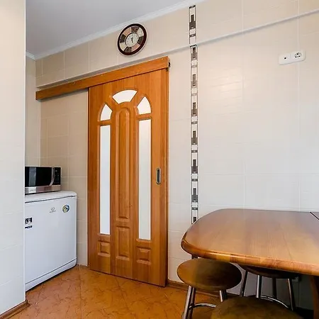 Apartment Day And Night *