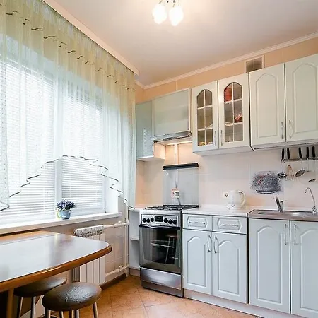 Apartment Day And Night *